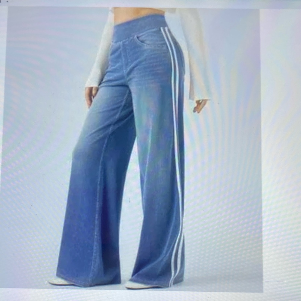 LARGE (PETITE) .   HALARA FLEX BAGGY STRIPED WIDE LEG JEANS